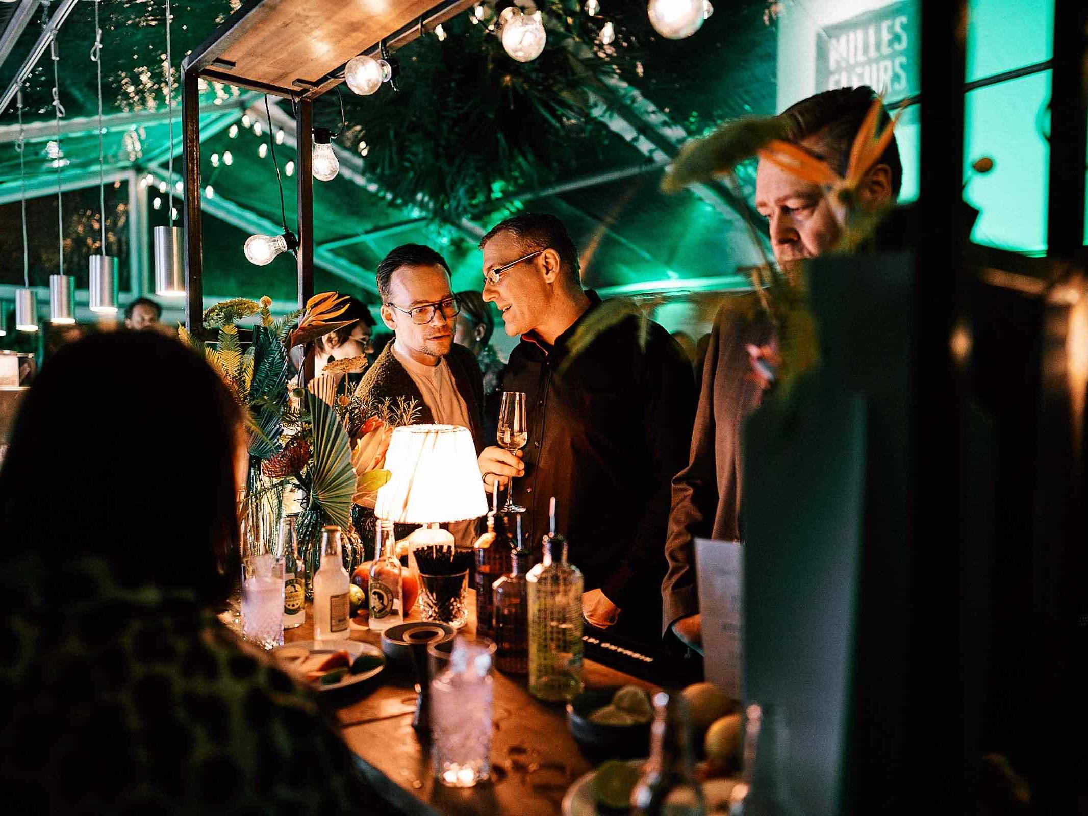 Mobile | Bar | Hamburg | Cocktailbar | Ginbar | Hochzeit | Sektempfang | Barkeeper | Buchen | Mieten | Geburtstag | Foodtruck | Getränke | Catering | Sektbar | Weinbar | Messe | Cocktails | Hamburgfeiert
